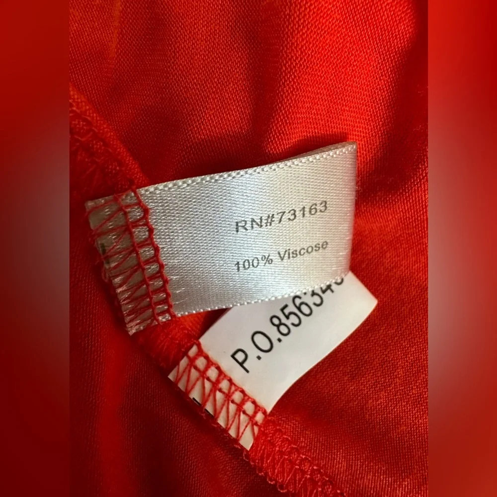 BOSTON PROPER KEYHOLE DETAILED TOP 
SIZE: SMALL - Picture 7 of 7